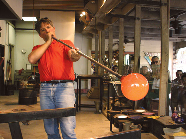 glassblowing-just-like-a-design-process-ubc-d-studio